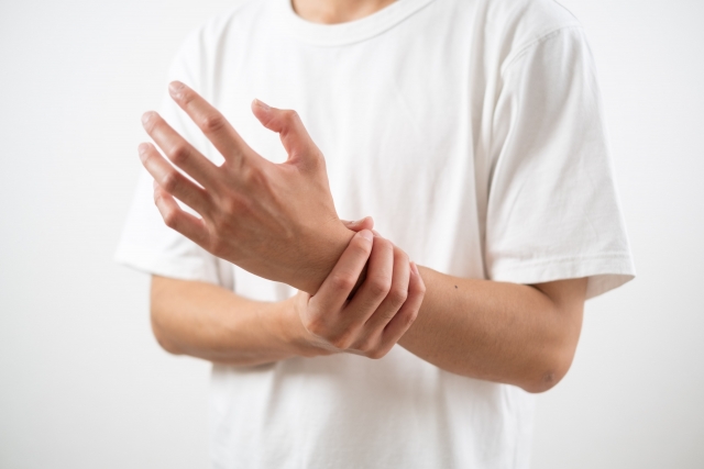 手首の痛み