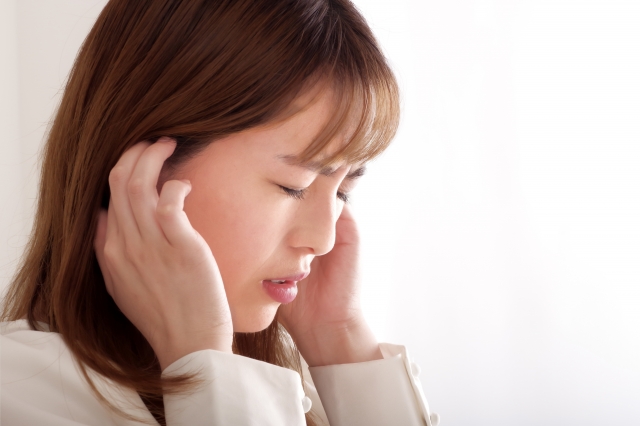 耳鳴り・耳の閉塞感